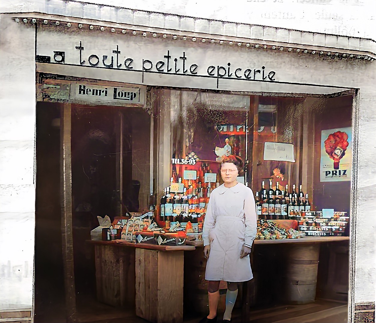 la petite épicerie de notre grand père , rue Sainte Catherine à Orléans avec sa fille qui travaillait à la boutique (notre future maman)